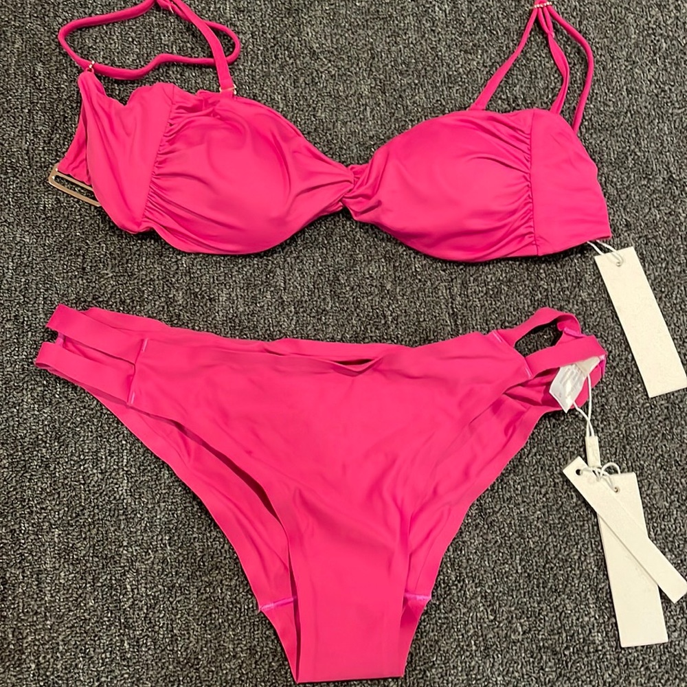 Brand new with tags pink bikini EJSWIM  knot in front size small
